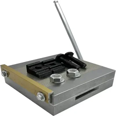 MAGNET TABLE 150-150